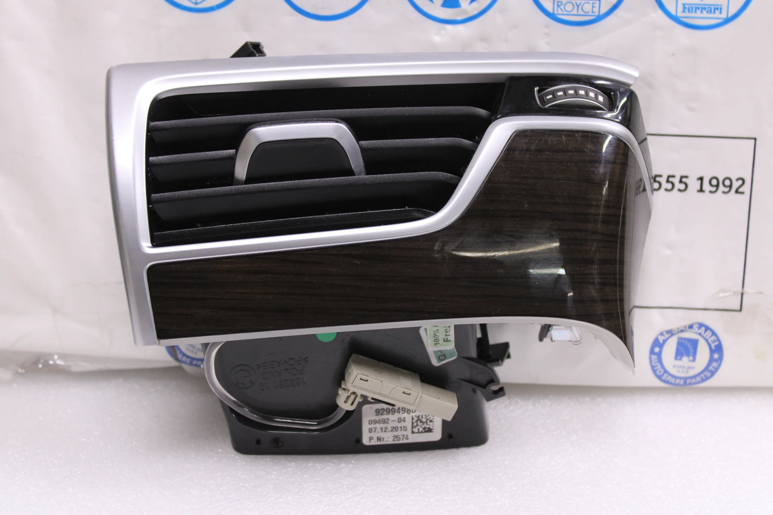 Bmw G11 G12 Fresh Air Grille Right 64229299498 Bmw G11 G12 Fresh Air Grille Right 64229299498