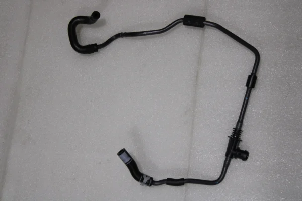 Audi A4 2016 A5 2017 A6 2019 A7 2019 Q5 2017 Venthose 06L121081Af