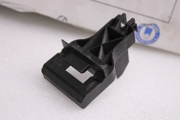 Vw Golf Supprt For Lock Carrier 5H0805593