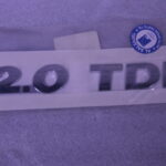 VOLKSWAGEN INSCRIPTION CHROME 5K0853675Q 739