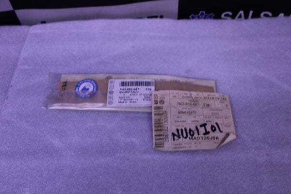 Volkswagen Inscription Chrome 7M3853687 739