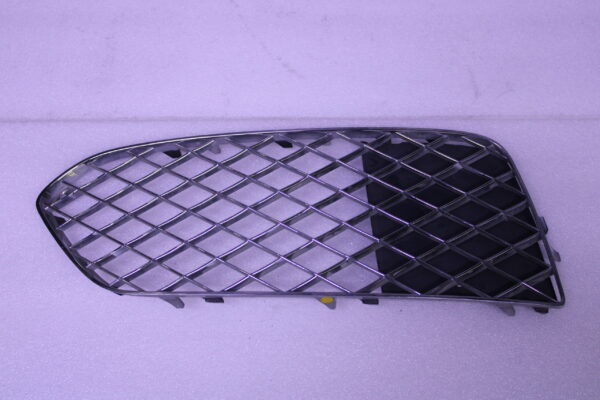 Bentley Bentayga Chrome Radiator Grille Left 36A807893