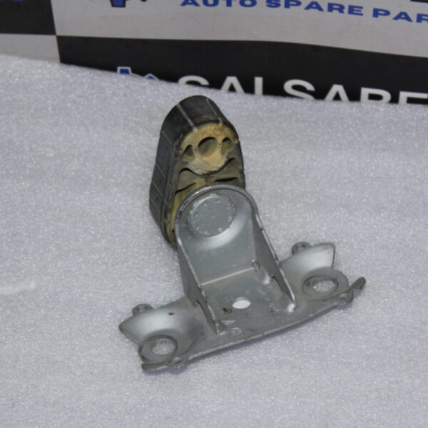 VOLKSWAGEN BRACKET 7P0253144
