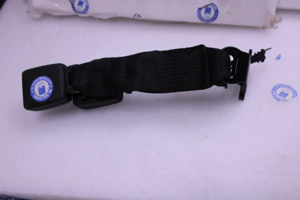 Vw Tro Double Belt Latch 2Ga857739