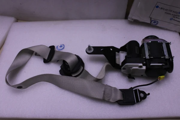 Mercedes Benz Seat Belt 21286094857M89