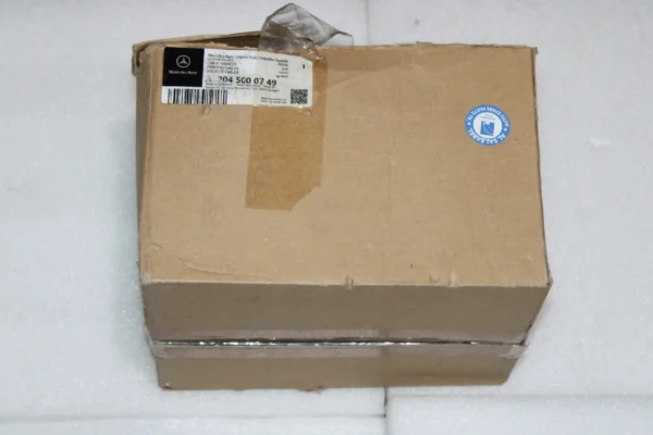 Mercedes Benz Front Expansion Tank Engine Coolant Reservoir 2045000749