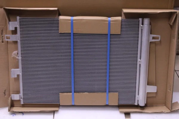 Mercedes Benz A B Cla W177/W247/W118 Condenser 2475003900