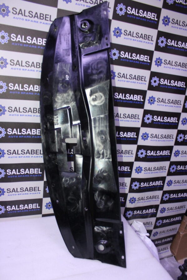 Porsche Cayenne Apron Underhood Panel Cover 7P5805806C