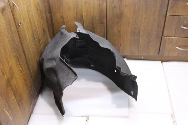 Audi A6 C7 2016 Rear Right Wheel Arch Splash Guard 4G0810171Baudi A6 C7 2016 Rear Right Wheel Arch Splash Guard 4G0810171B