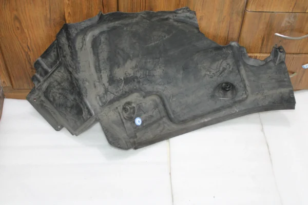 Mercedes Benz Rear Fender Liner Left Front Left Rearward 2136900530