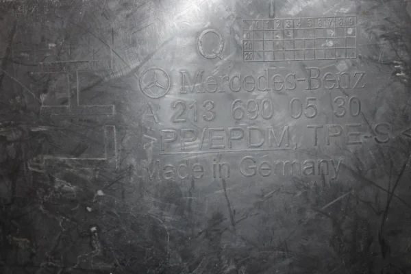 Mercedes Benz Rear Fender Liner Left Front Left Rearward 2136900530