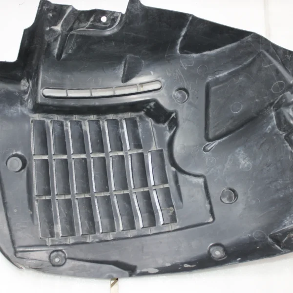 Land Rover Front Right Wheel Liner Splash Guard L8B2 16A573A