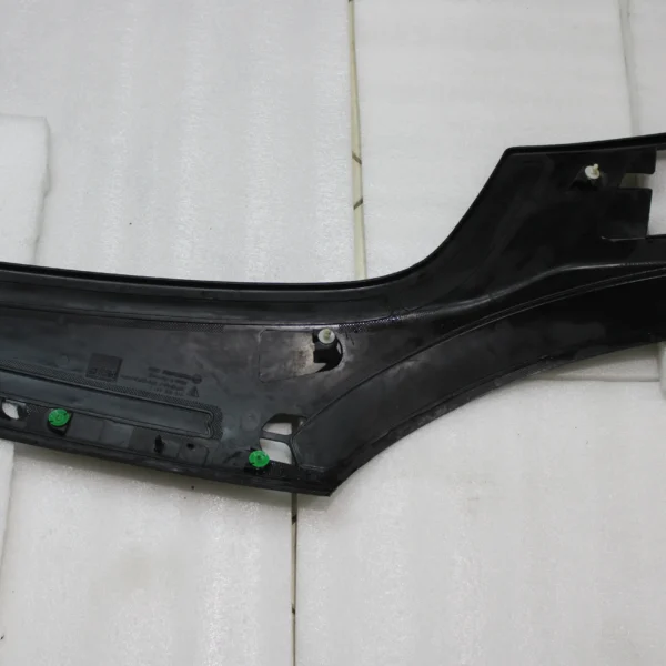 PORSCHE CAYENNE FENDER LEDGE COVER LEFT DRIVER 9Y0806441C