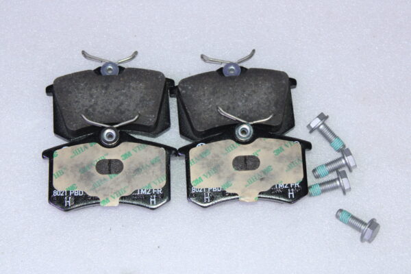 Volkswagen 1 Set Of Brake Pads For Disk Brake 4B0698451E