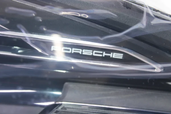 Porsche Macan Headlight Right 95B941080
