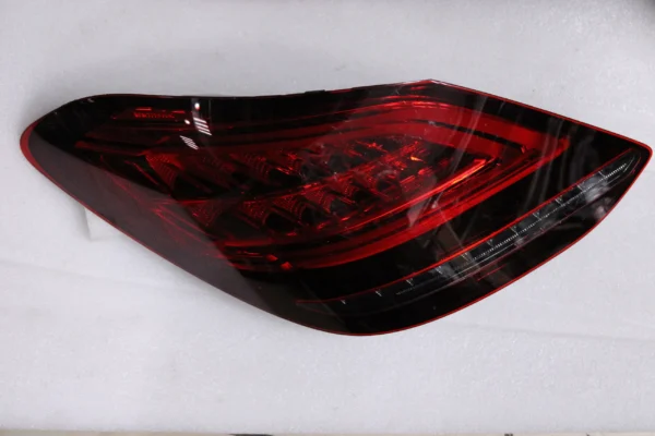Mercedes Benz C Class Lighting And Signaling System Tail Lamps With Rear Fog Light 2059064903