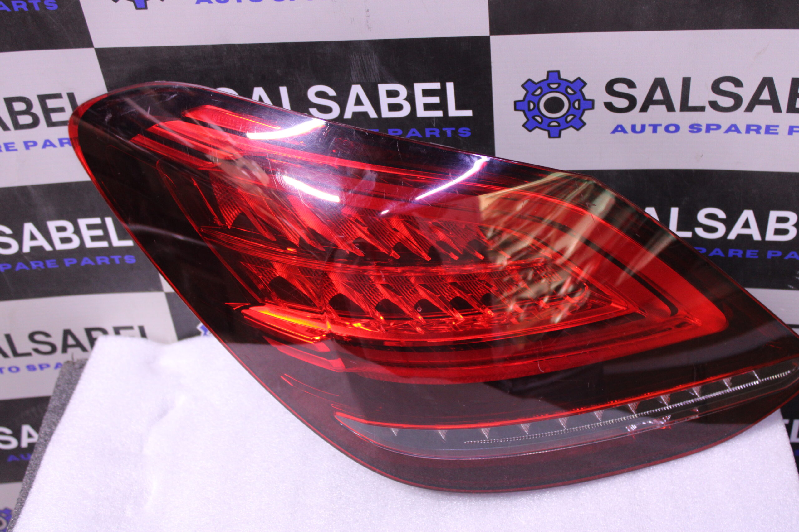 Mercedes Rear Lamp Combination Left 2059064703 Mercedes Rear Lamp Combination Left 2059064703