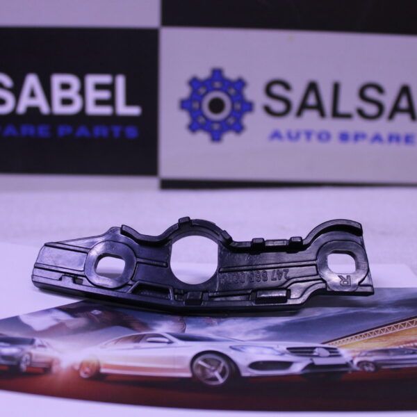 MERCEDES-BENZ GLA-Class Front Right Fender Holder 2478850204