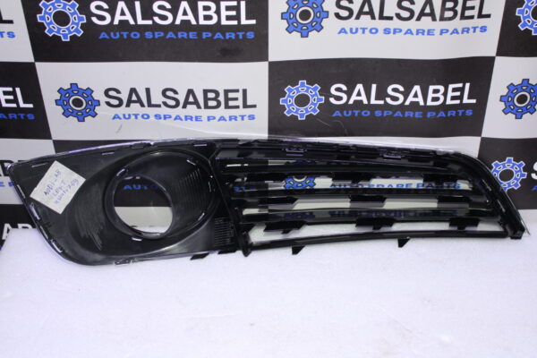 Audi A8 Grille Left 4H0807679 - Image 3