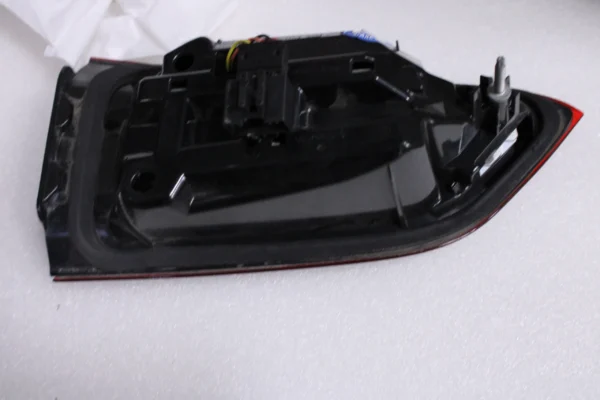 Bmw X1 F49 Tail Lamp Led Right Side 63217955422