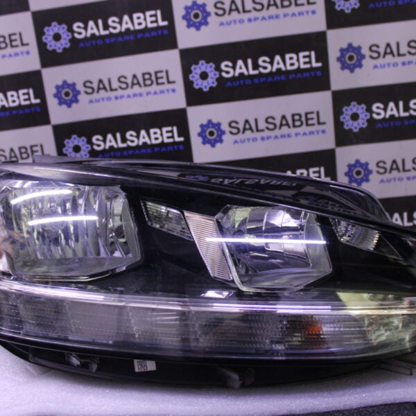 VOLKSWAGEN GOLF HALOGEN TWIN HEADLIGHTS 5G2941006D
