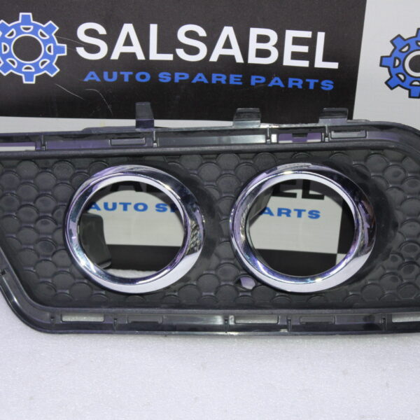 Mercedes Benz Grille 2128850053