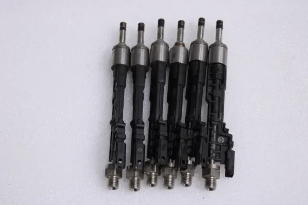 Bmw Eu6 Engine Fuel Injector 13647639994