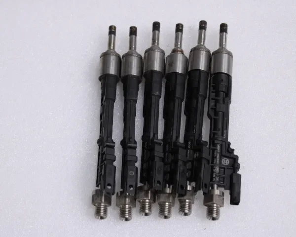 BMW EU6 Engine Fuel Injector 13647639994