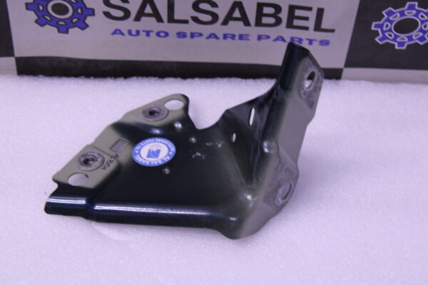 Volkswagen Bracket Fender Right Front 5Na821142B - Image 4