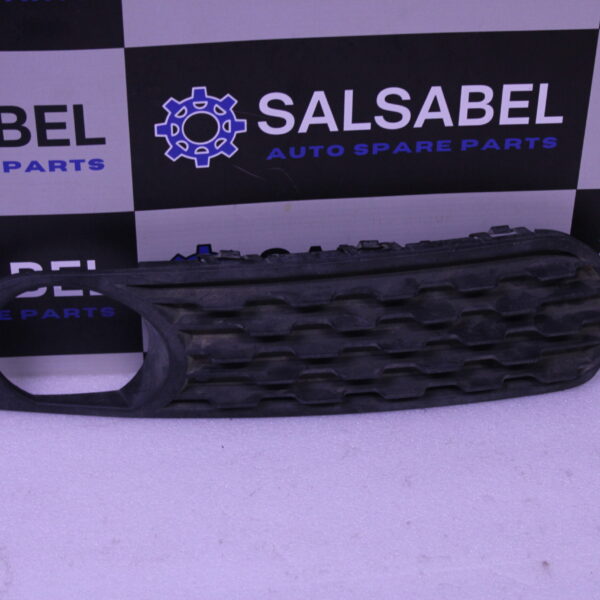 BMW 1 SERIES F20 CLOSED GRID LEFT 51117245869