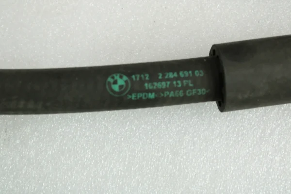 Bmw M3 F80 M4 F82 F83 Line From Radiator 17122284691