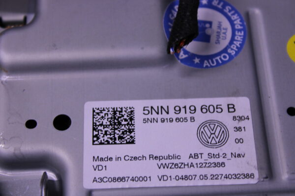 Volkswagen Display Unit And Control Panel With Touchscreen 5Nn919605B - Image 2