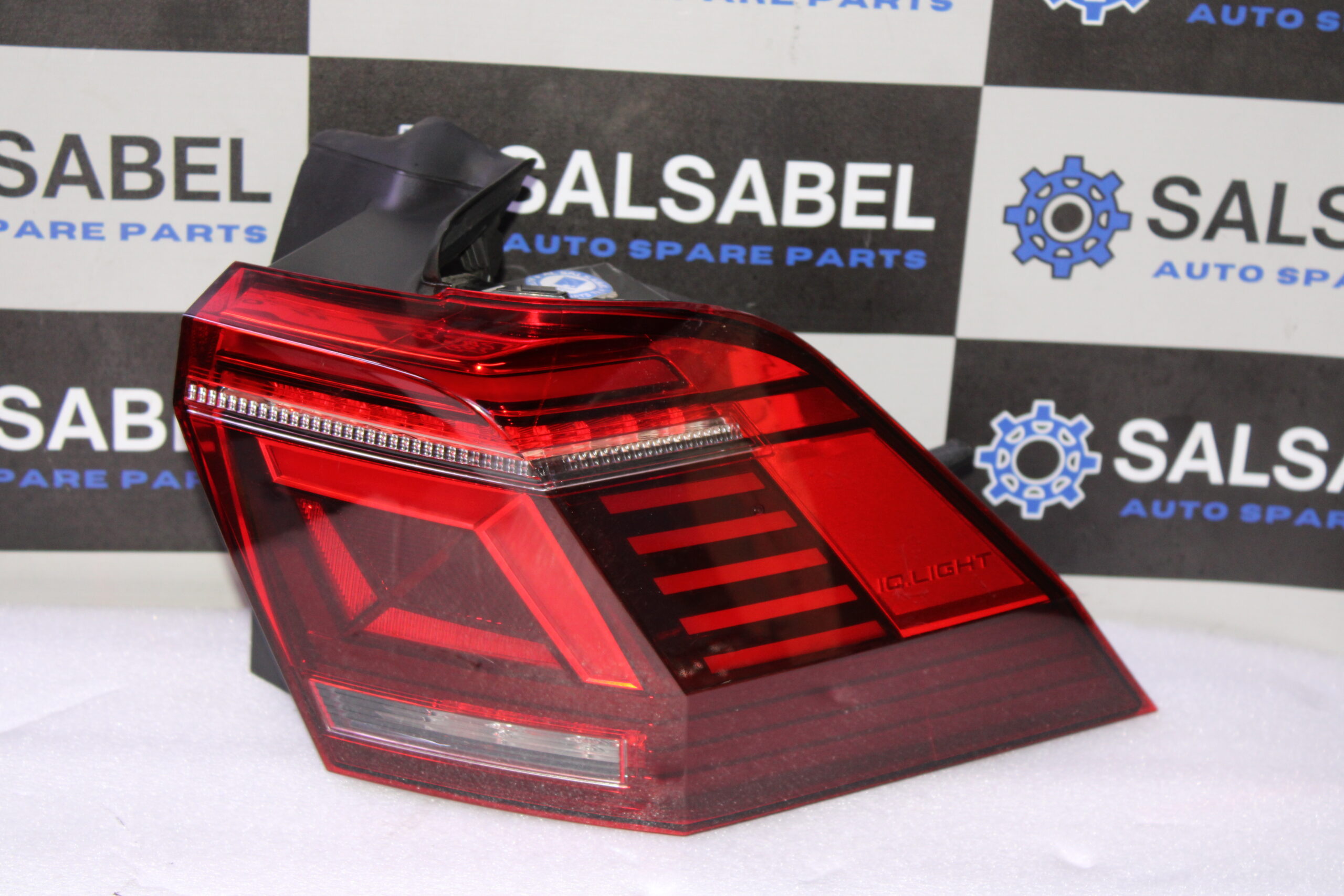 Img_3479 Volkswagen Led Tail Light Right 5Na945208J - Image 1