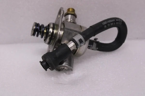 Audi A4 A5 A6 A7 Fuel Pump 06K127028L