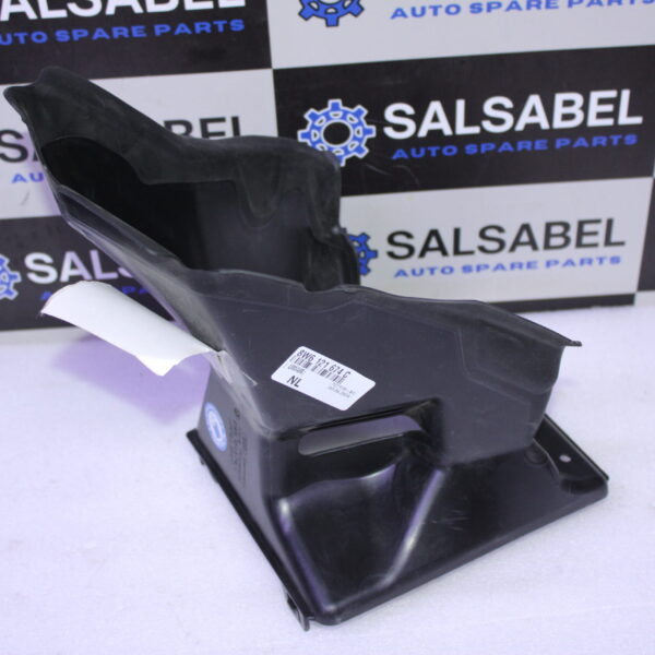 AUDI RS5 AIR GUIDE 8W6121674C
