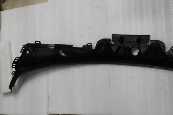 Bmw M4 F82 F83 F32 Cover Windshield Right Hand Drive 51717285921