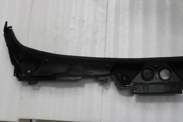 Bmw M4 F82 F83 F32 Cover Windshield Right Hand Drive 51717285921