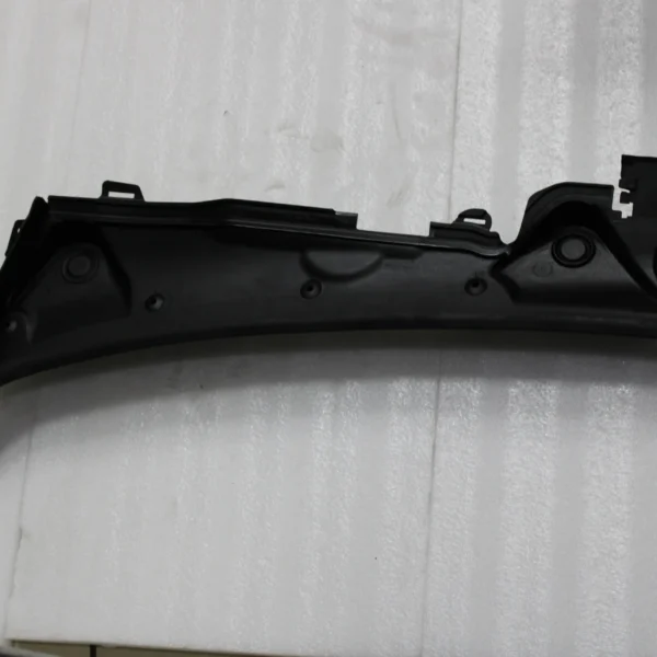 BMW M4 F82 F83 F32 Cover windshield Right Hand Drive 51717285921