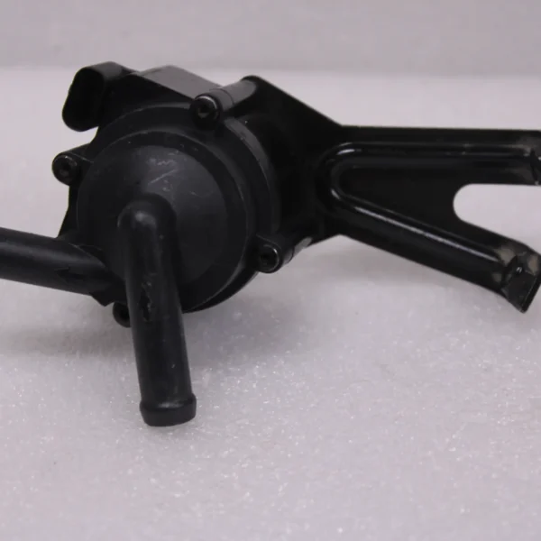 BMW E70 E71 Auxiliary water pump 11517629916