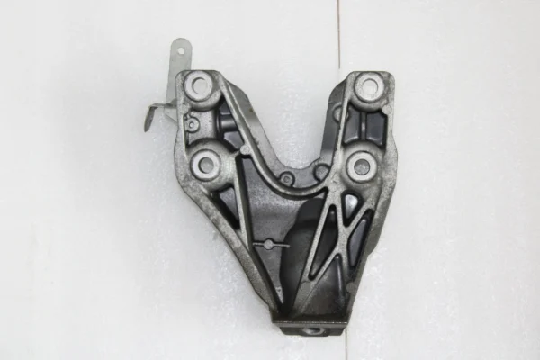 Bmw M2 M3 M4 Engine Supporting Bracket Left 22116789093