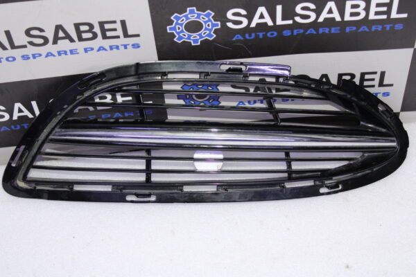 Mercedes Benz Grille 2228850324