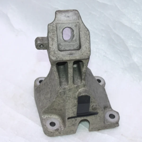 RANGE ROVER SPORT 3.0L ENGINE MOTOR RIGHT RH MOTOR BRACKET CPLA-6037-AC