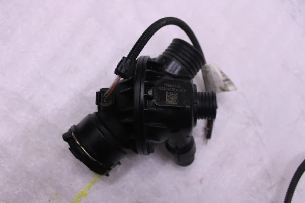 Bmw F20 F22 F30 F32 F15 F16 Thermostat 11537598865