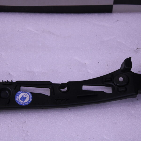 Porsche Cayenne Front Bumper Outer Support Guide Left 7P5807049B