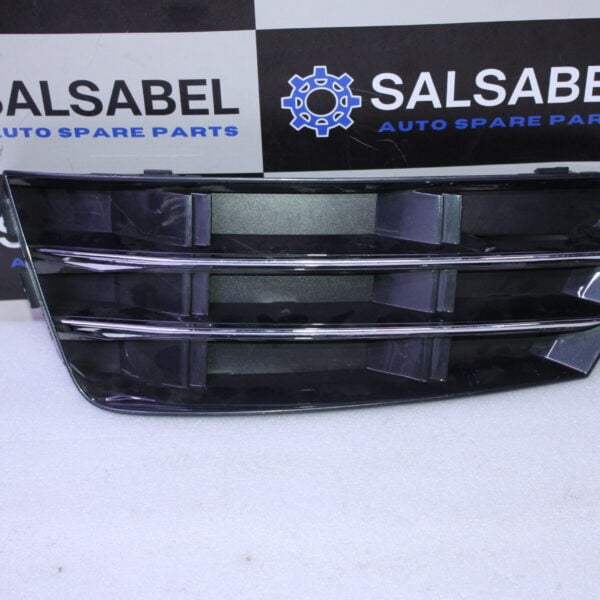 AUDI A4 GRILLE 8WD807681