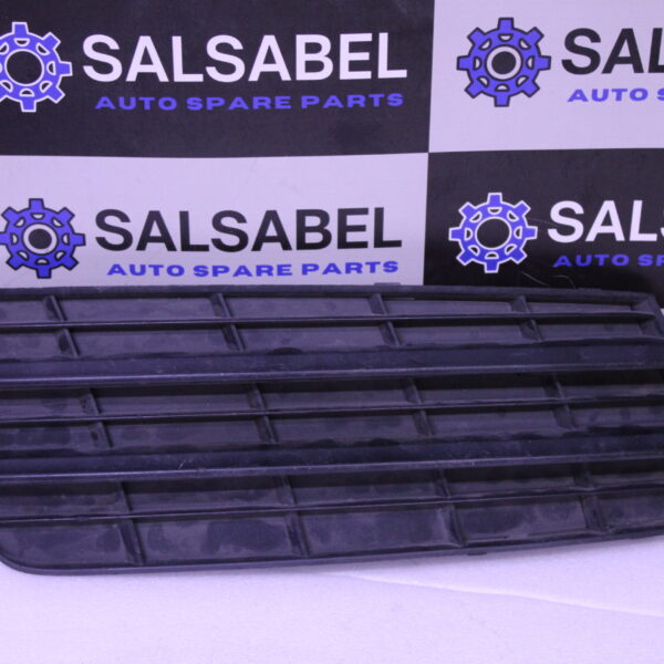 AUDI A7 GRILLE RIGHT 4G8807682
