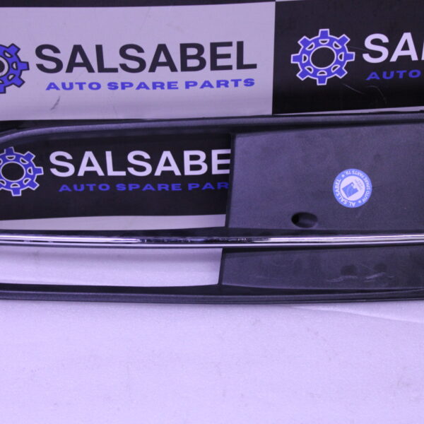 VOLKSWAGEN FOG LIGHT GRILLE 5C5853665E