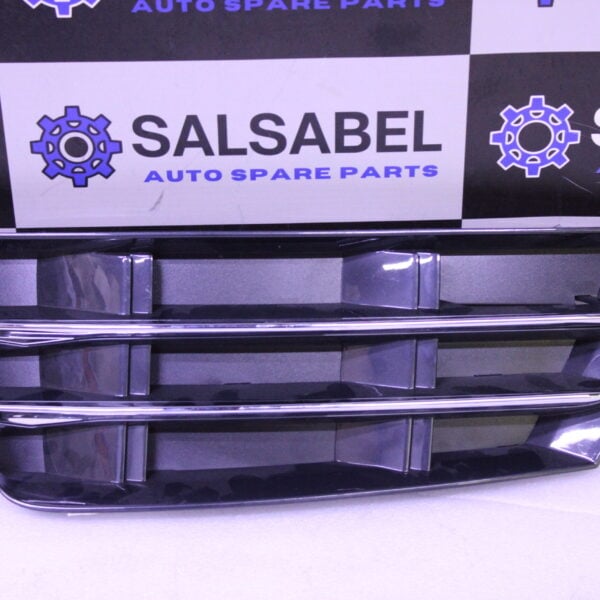 AUDI A4 GRILLE 8WD807682