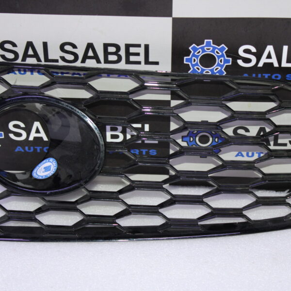 AUDI RS7 GRILLE 4G8807682G T94
