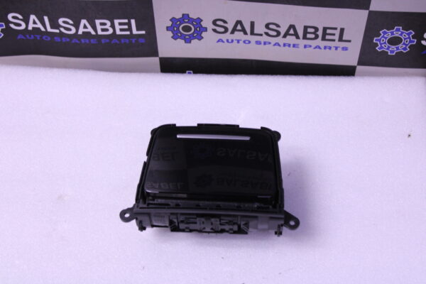 Audi Hined Flap Centre Console 8W2863084 V58 - Image 5